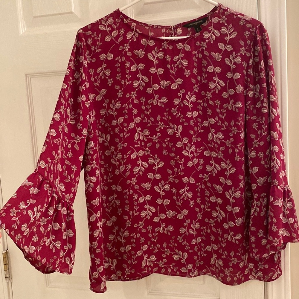Banana Republic long bell sleeve Blouse